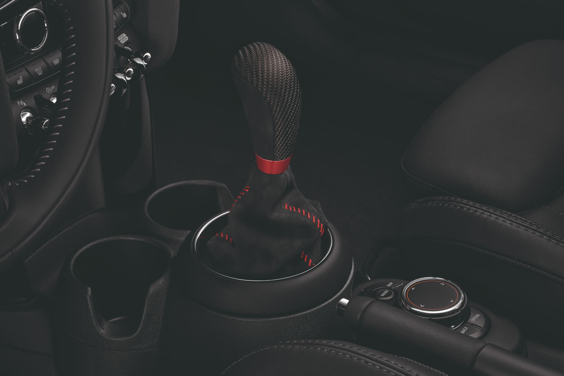 MINI John Cooper Works – hlavice řadicí páky – karbon alcantara 